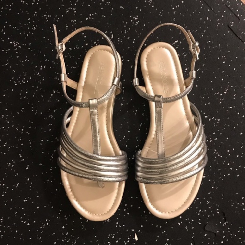 New Aerosoles Droplet Silver Sandals! Sleek & Chic - Picture 1 of 4